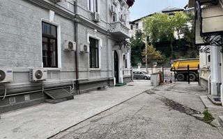 Cladire 23 de camere cu teren 554 mp - Poză 5