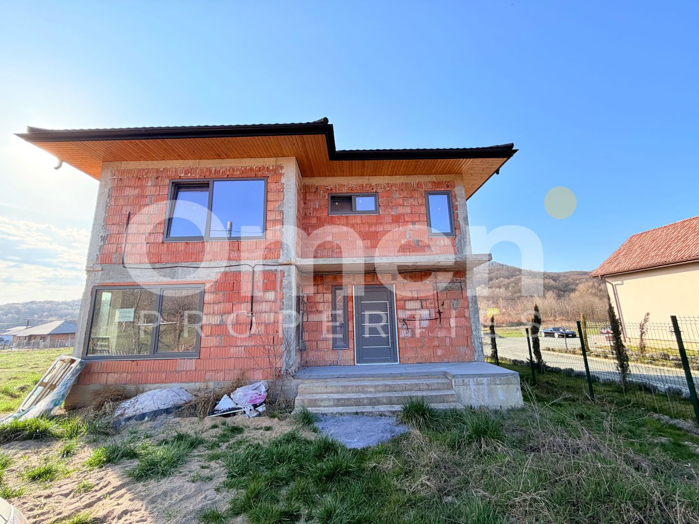 Casa de vanzare | Zona Drurelax | teren 19 ari - Poză 1