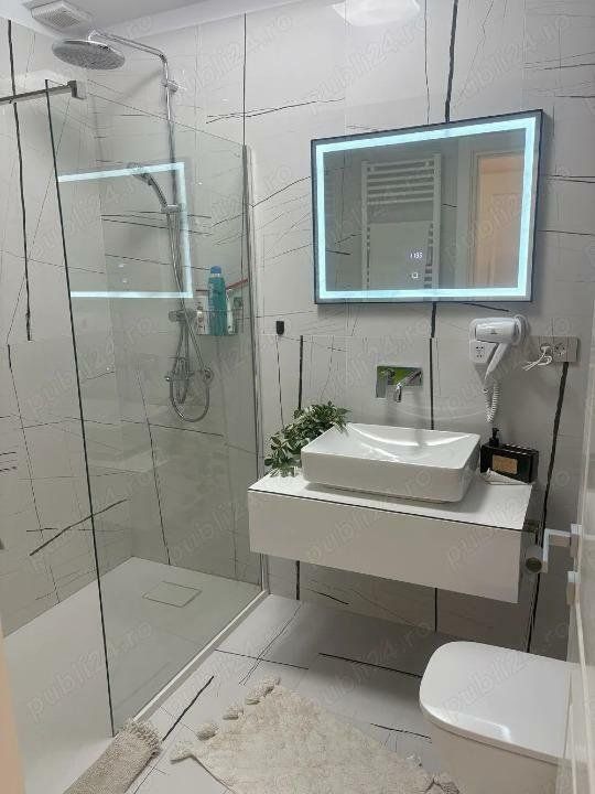 BRASADAS închiriază ap 2 cam. terasa, bloc NOU lux, UNIRII. - Poză 3