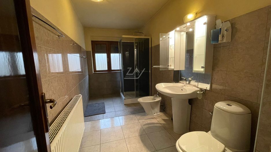 Casa individuala deosebita in zona Girocului - pozitie excelenta. Garaj dublu. - Poză 13