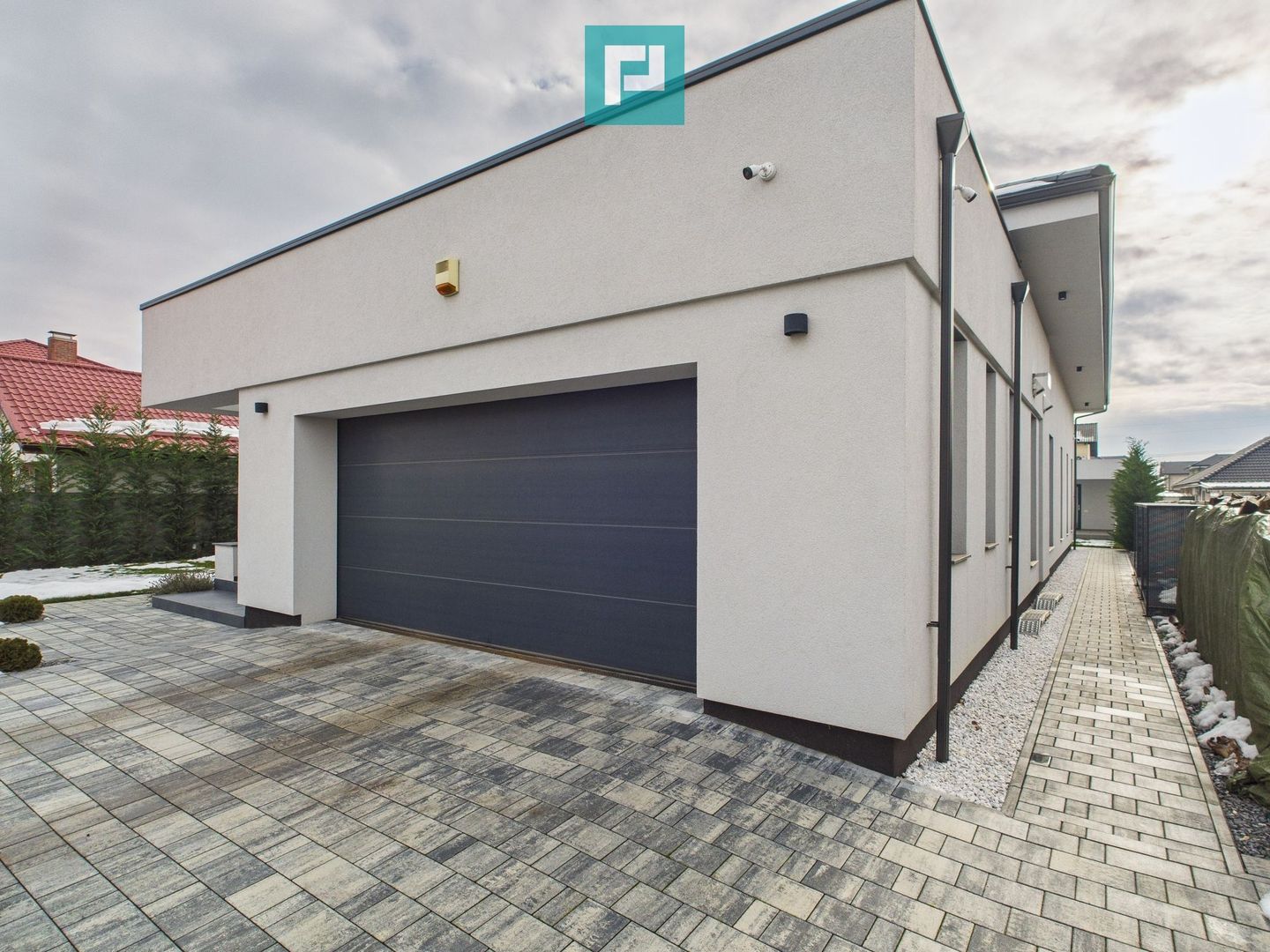 Casă individuală pe parter – Moșnița - Poză 56