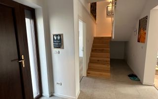 Casa deosebita intr-un cartier privat cu bariera - Poză 27