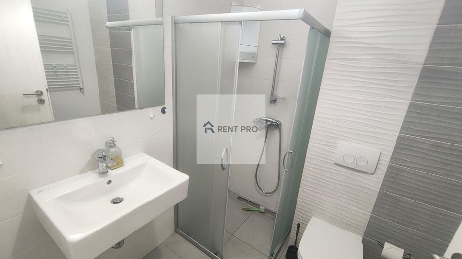 Studio GranVia Park Plaza Mall - Poză 5