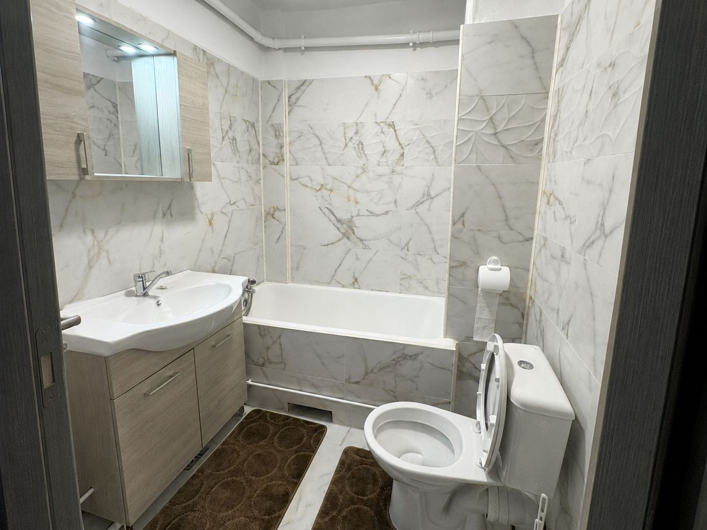 COMISION 0%, Apartament 2 Camere, Etaj 6, Lift, Renovat, Ultracentral - Poză 6
