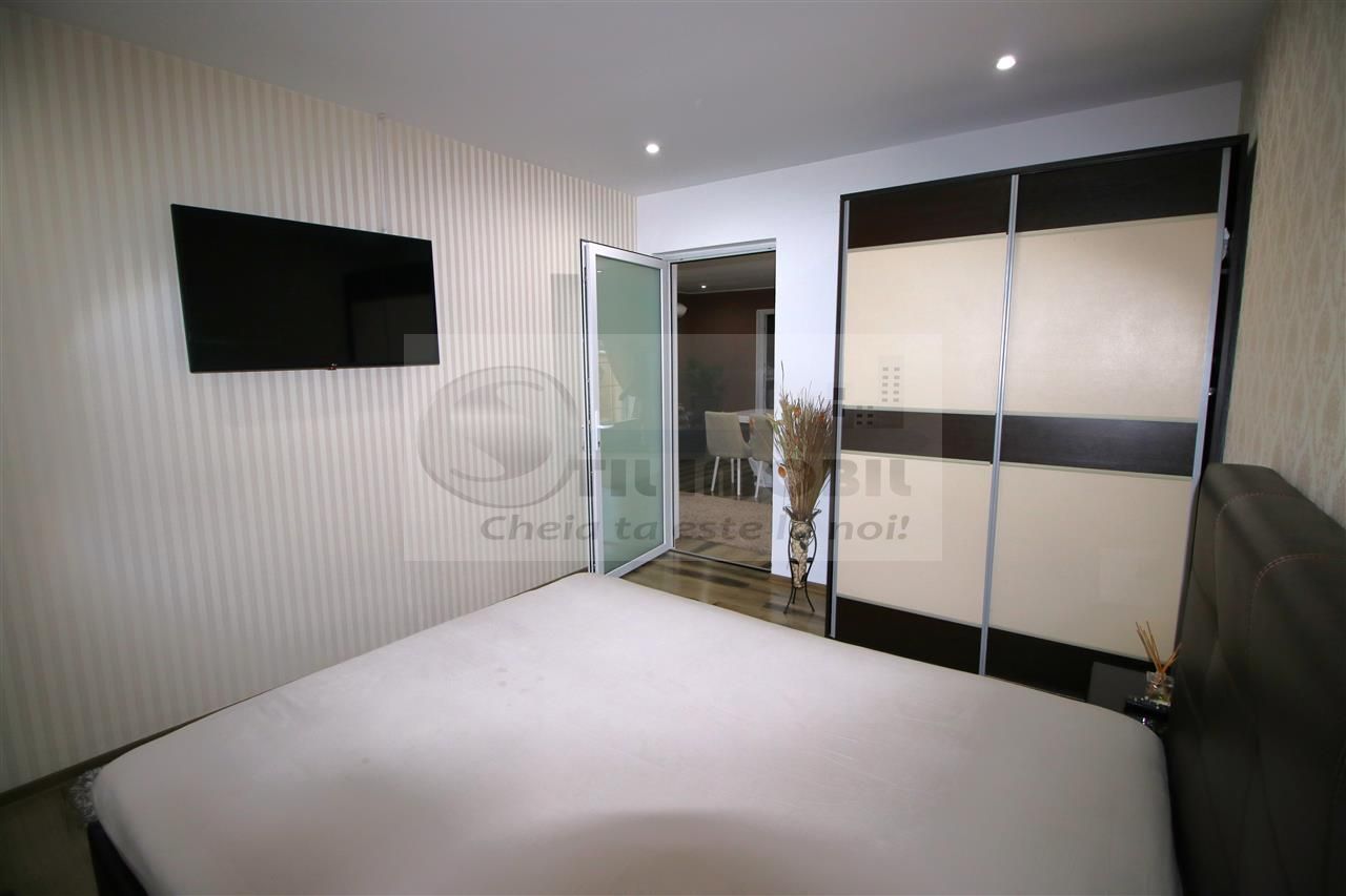 MIROSLAVA CASA EXCLUSIVISTA LA CHEIE LUX STIL MEDITERANEAN MOBILATA - Poză 20