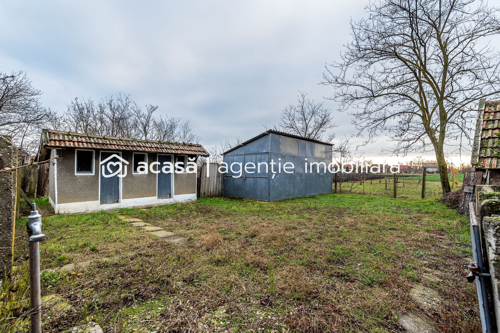 Casă + livadă tânără + curte 2.500 mp în Dorobanți - Poză 9