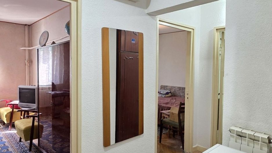Apartament cu 3 camere, etaj 2, VASLUI - zona ULTRACENTRALĂ; - Poză 7