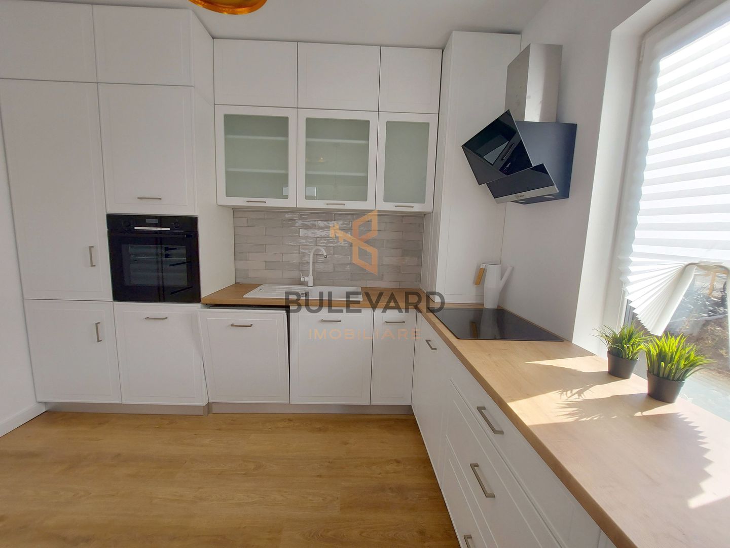 Casa de tip duplex,  zona strazii Crizantemelor! - Poză 2