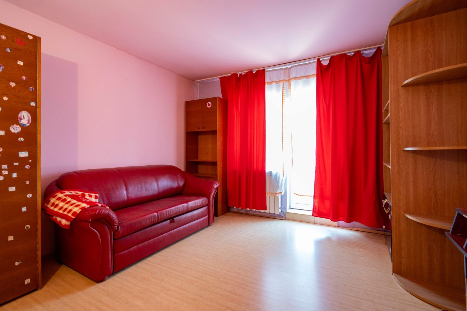 Casa cu 5 camere si 350 mp de teren in spate la parcul Salca - Poză 7