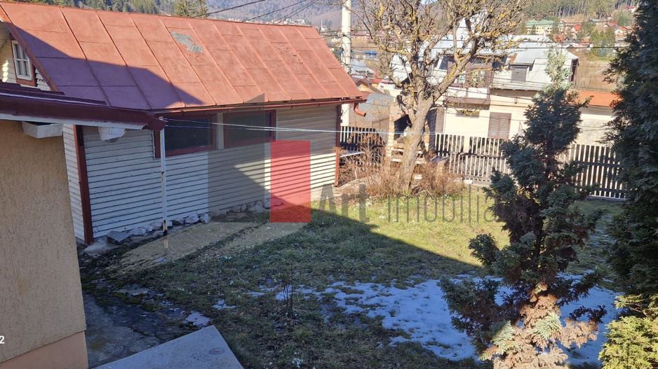 CASA DE VANZARE IN BUSTENI- POIANA TAPULUI - Poză 16