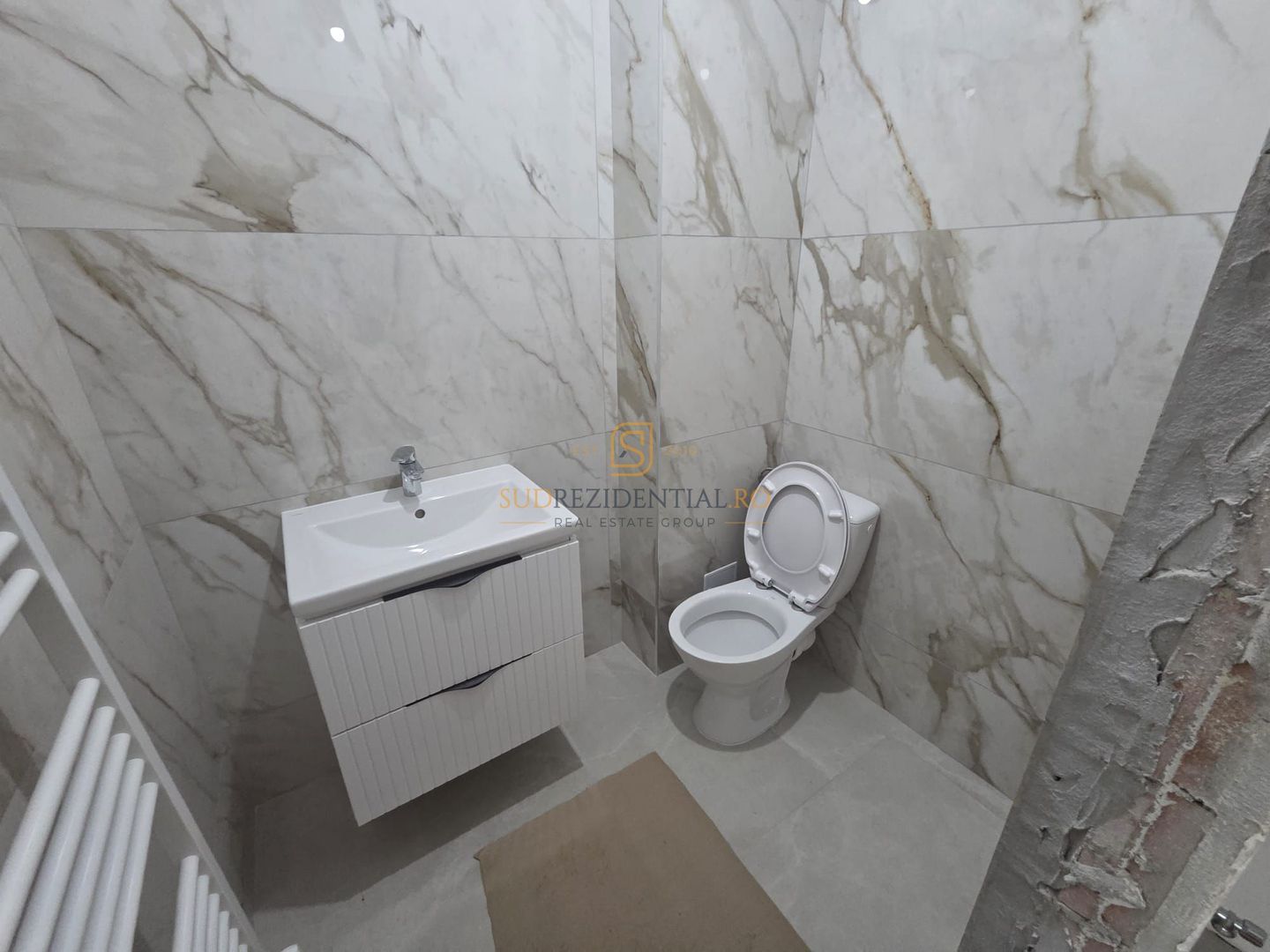 Apartament 3 camere cu curte proprie, aproape de metrou Berceni - Poză 11