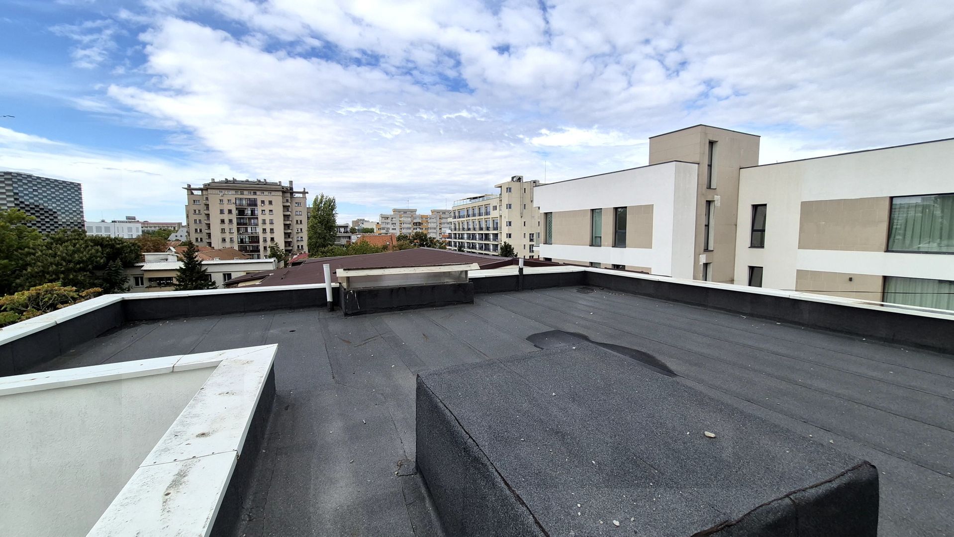 Apartament premium 2 camere 76,70 mp utili + terasa 17,50 mp Polona comision 0% - Poză 5