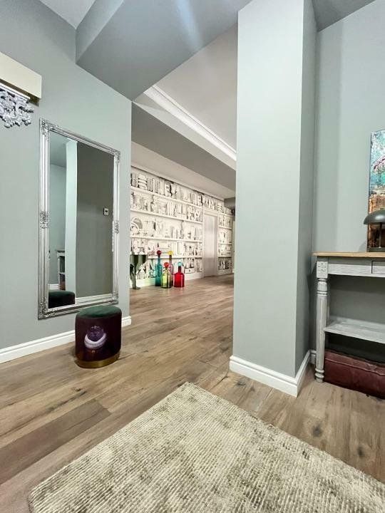 Proprietar vand apartament penthouse 5 camere - Poză 2