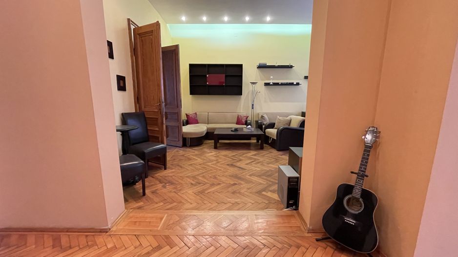 Apartament  spatios de vanzare intr-o cladire istorica - Poză 9