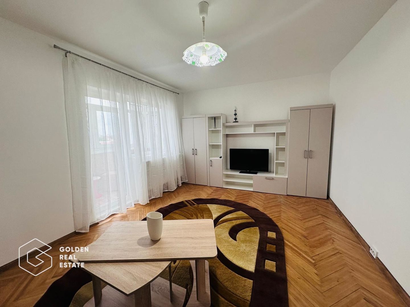 Apartament 2 camere,  zona Alfa, aproape de tramvai - Poză 3