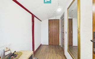 Două case pe un teren generos în Ghiroda - Poză 10