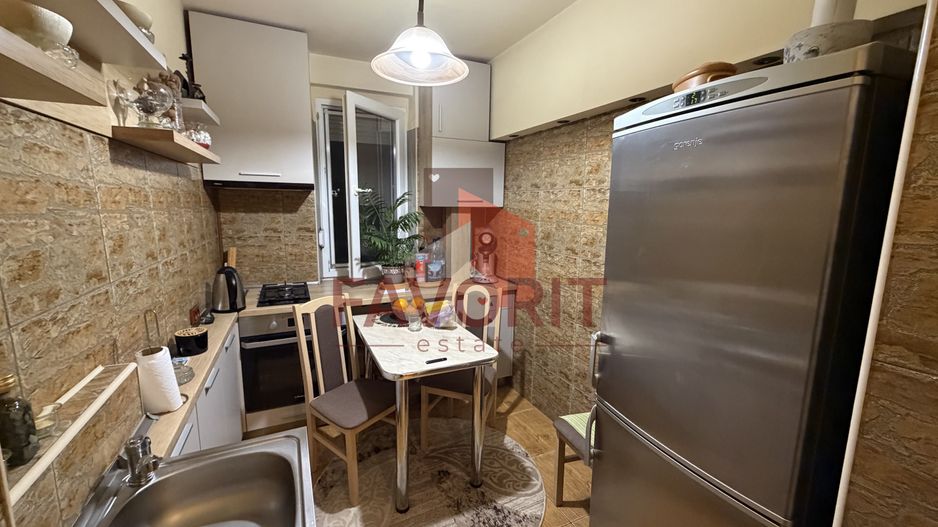 Etaj intermediar. Mobilat. Pozitie excelenta - Poză 6