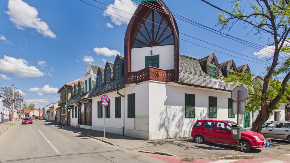 Pensiune 18 Camere cu Restaurant - Cetatea Oradea - Poză 2