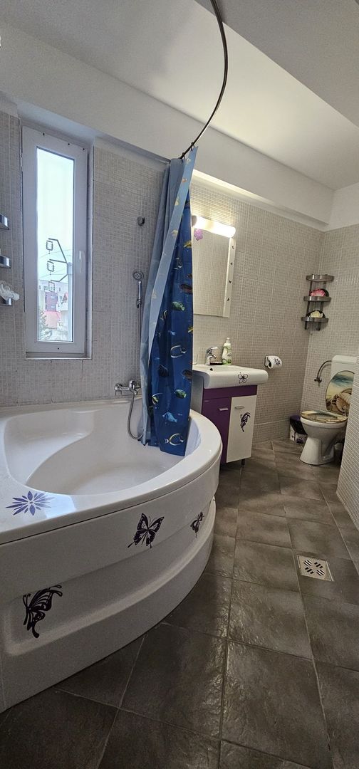 Apartament 3 camere Mamaia Nord – renovat complet, 3 balcoane, parcare - Poză 7