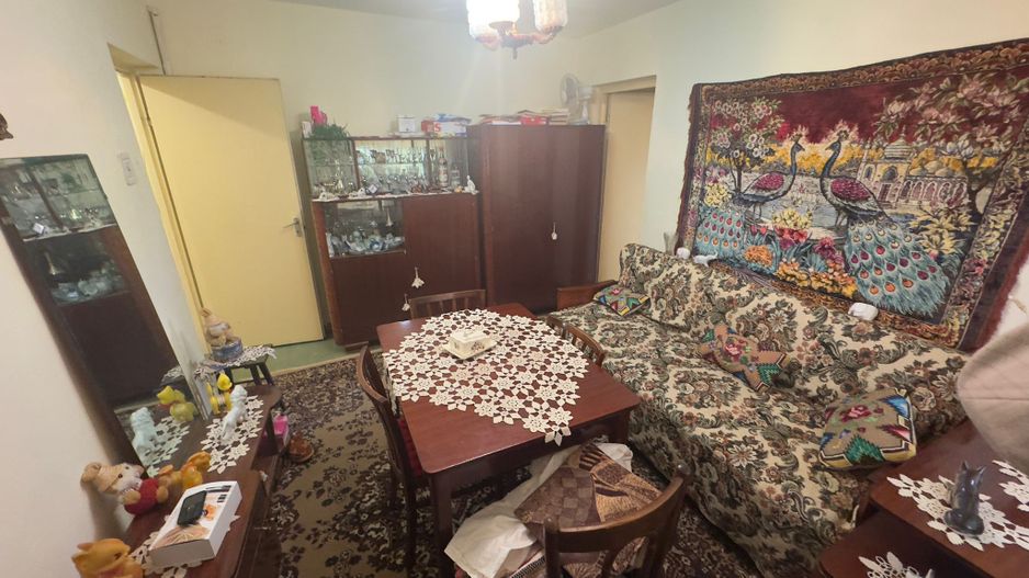 Apartament 3 camere de vânzare  Cetate - Bd. Transilvaniei - Poză 1