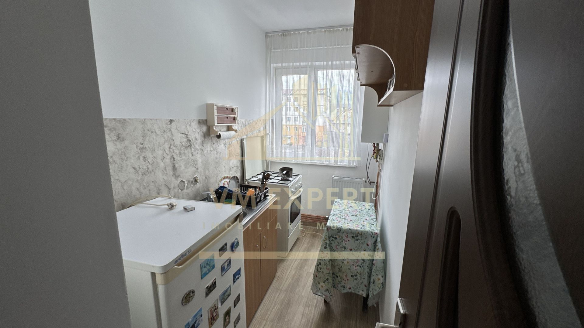 APARTAMENT 2 CAMERE ETAJ 3 VIȘOI CAMPULUNG - Poză 15