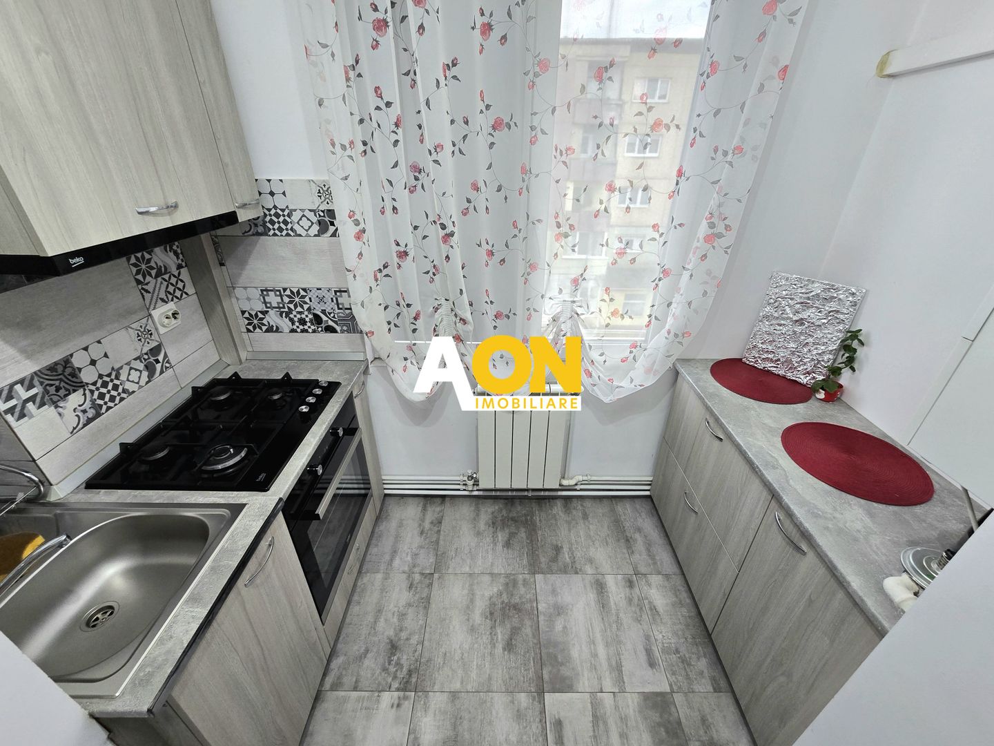 Apartament 2 Camere Decomandat Complet Renovat - Poză 12