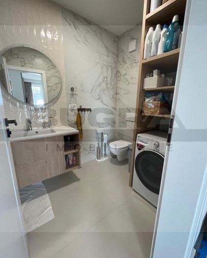 Apartament de 3 camere ultrafinisat, parcare, boxa, zona Golden Tulip - Poză 12