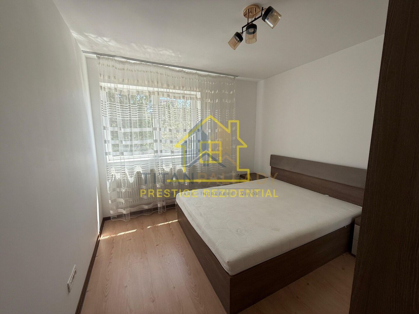 Titan-Pallady-METROU-3 Cam.cu parcare -Mobilat+utilat, centrala gaze - Poză 6