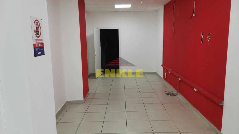 Spatiu comercial , suprafata de 120mp,pret 1200 euro mp negociabil,zona Calea Nationala/Stadion - Poză 1