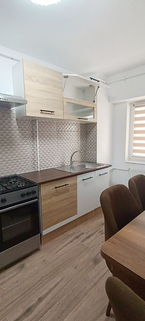 Apartament cu 2 camere, mobilat in blocul Onix-Grivitei - Poză 4