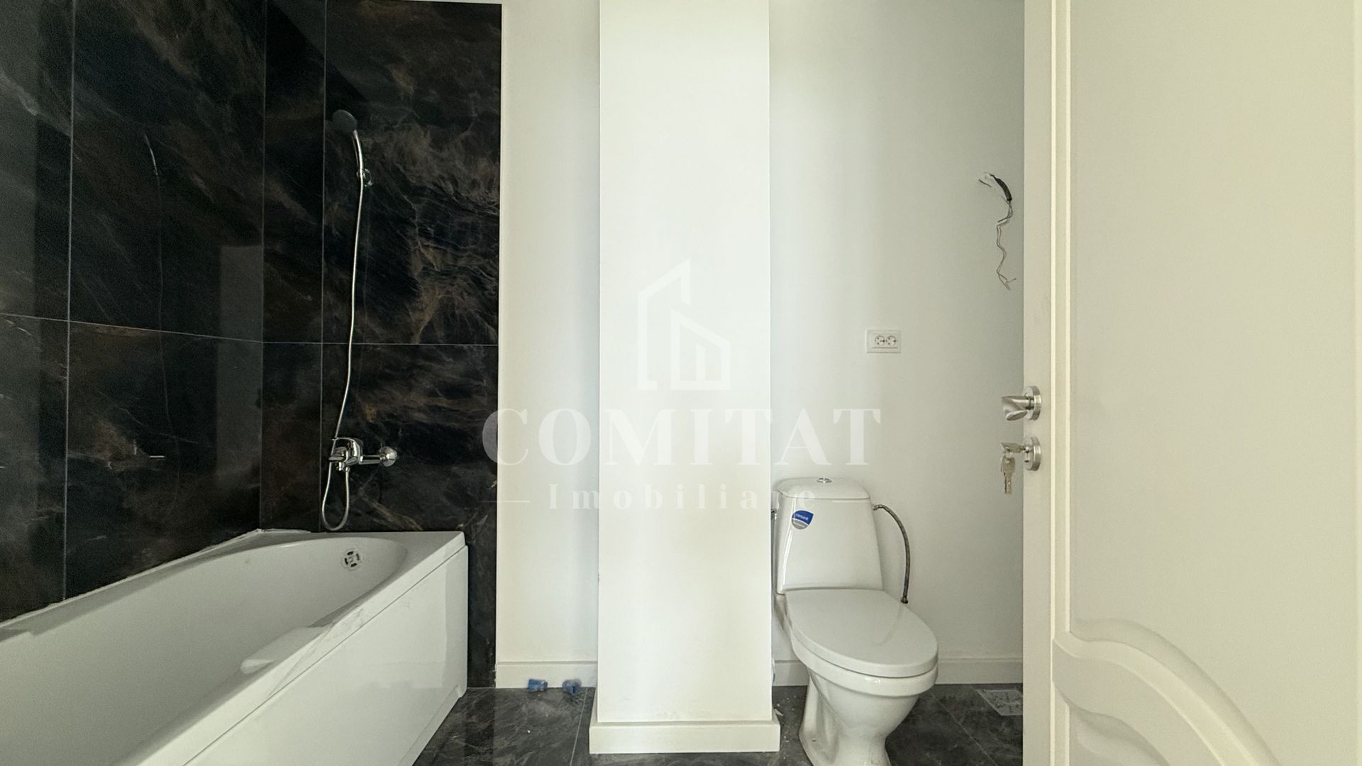 Preț excelent | Apartament cu 3 camere, 2 băi  | Dâmbul Rotund - Poză 5
