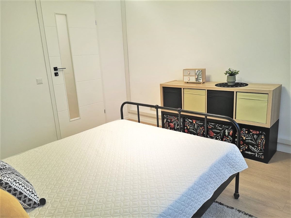 AP. 2 CAMERE LUJERULUI, RENOVAT, BLOC REABILITAT, BUCATARIE INCHISA - Poză 7