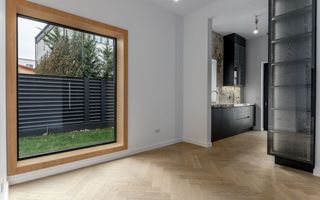 VILA  IANCU NICOLAE, 5 dormitoare, 3 terase, garaj, gradina - Poză 13