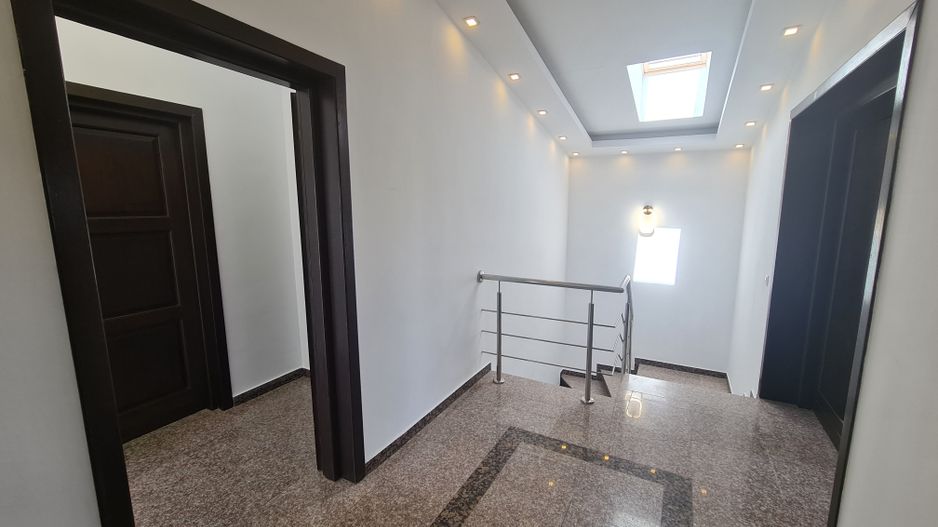 Casa individuala | semi-mobilata | 6 camere | Iancu Nicolae - Poză 28