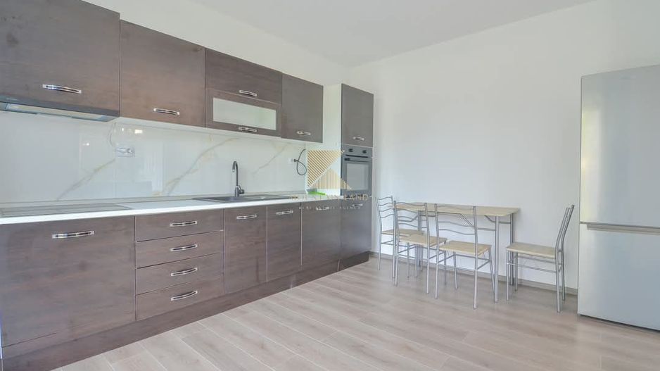 Casa noua tip duplex, 2 dormitoare cu 2 bai, curte, Sacele, PETFRIENDL - Poză 9