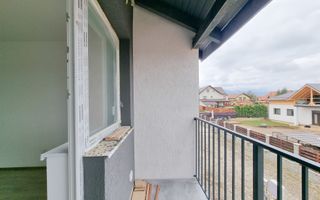 Casă însiruită cu 4 camere și curte proprie – Cartier Izvor, Str. Salc - Poză 18