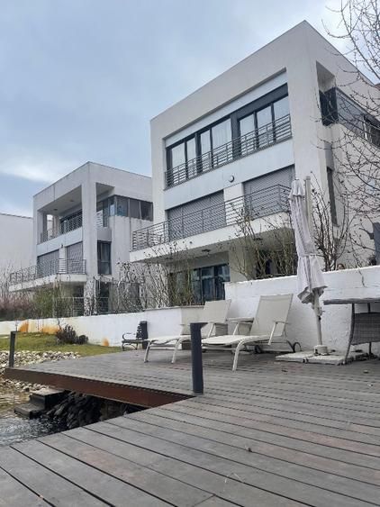 Vila P+2 Cu vedere si deschidere la lac - Poză 15