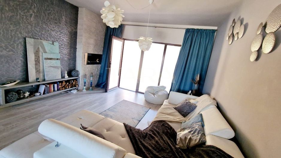 Casă modernă, mobilată, cu priveliște superbă – zona Vivo, Florești - Poză 2