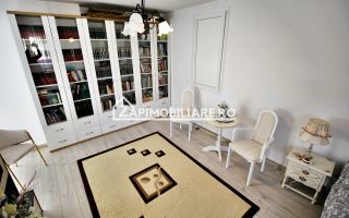 Casa 8 camere,4 bai,482mp,1.100mp teren,2 garaje,0% comision - Poză 6