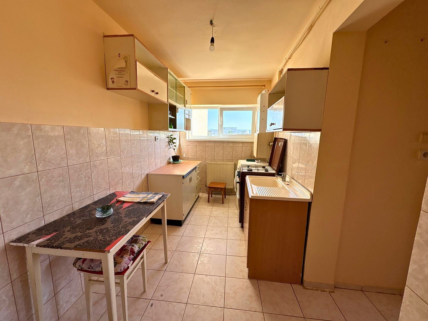 Apartament 2 camere 47,5 M² + balcon 7,5 M² cu priveliste Simeria - Poză 4