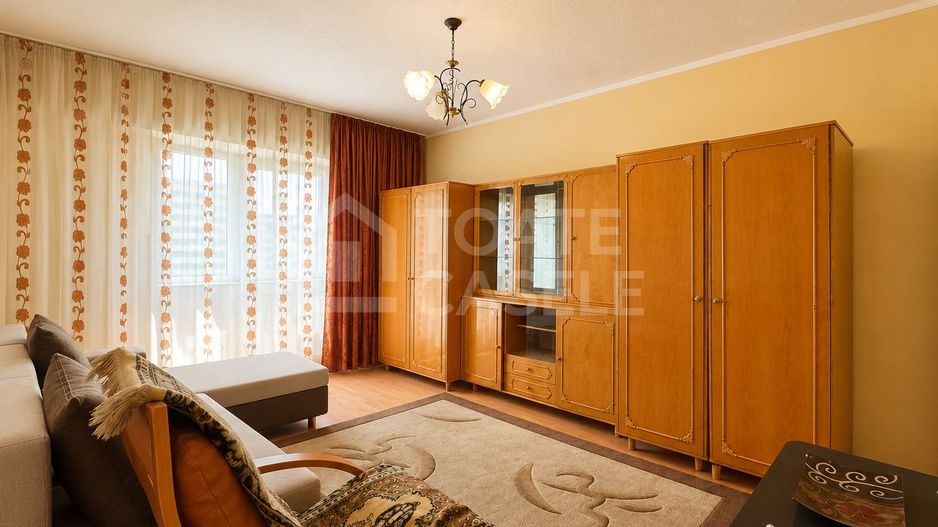 Apartament cu 3 camere, zona Dunarii - Poză 2