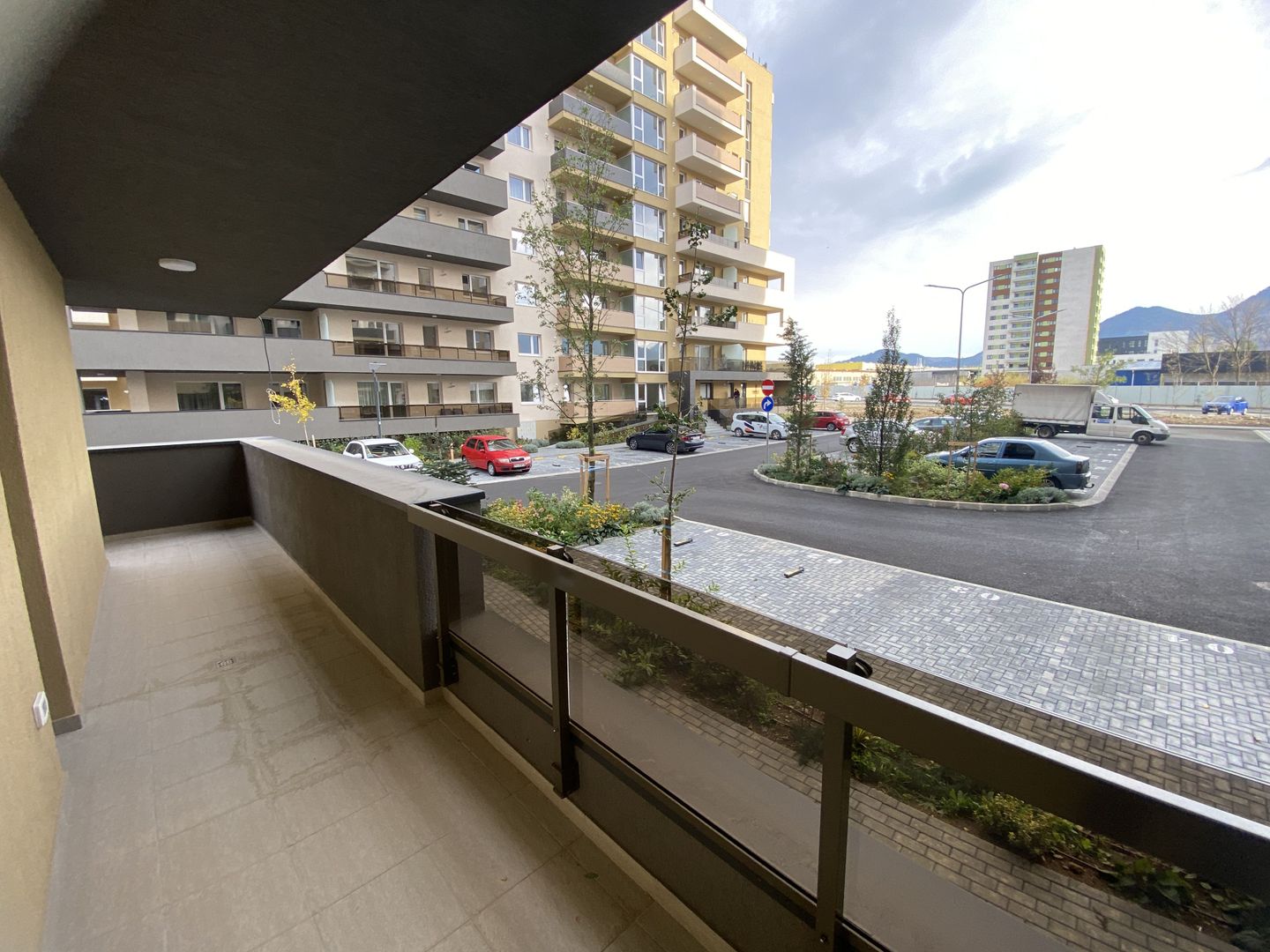 Spațiu comercial / Birouri de închiriat în Urban Plaza | Predare imediată - Poză 19