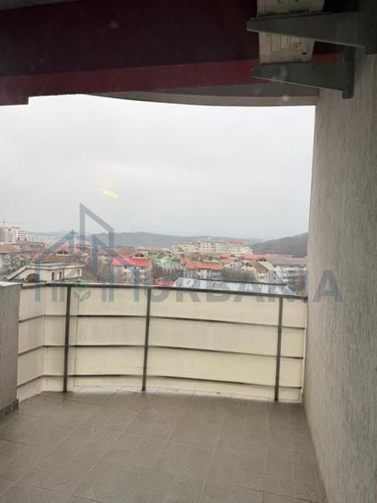 Apart 2 camere, centrala, a.c. foarte spatios 66 mp si doua balcoane - Poză 7