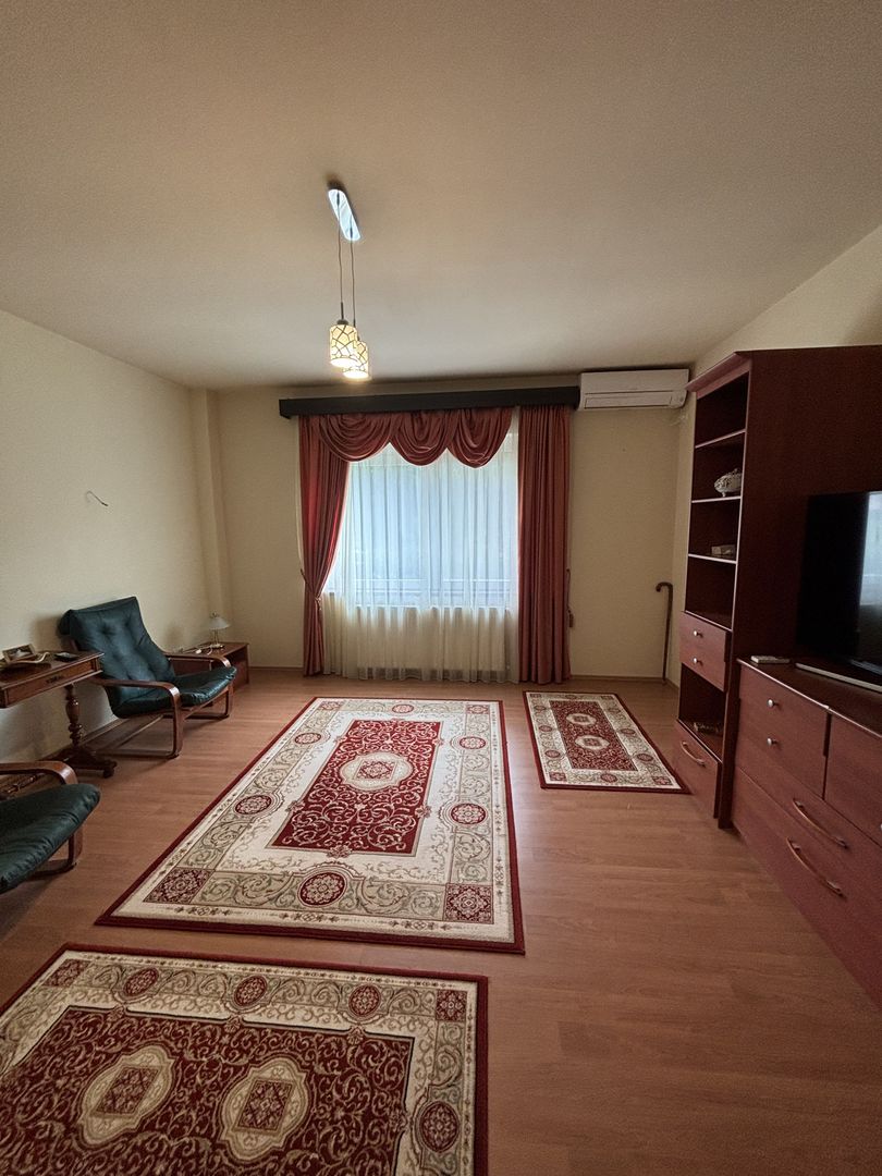 Apartament privat la casa la 5 minute de Piața Victoriei - Poză 37