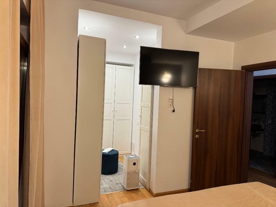 De vanzare  Apartament 3 cam mobilat utilat + parcare subterana Domenii sect1 - Poză 14