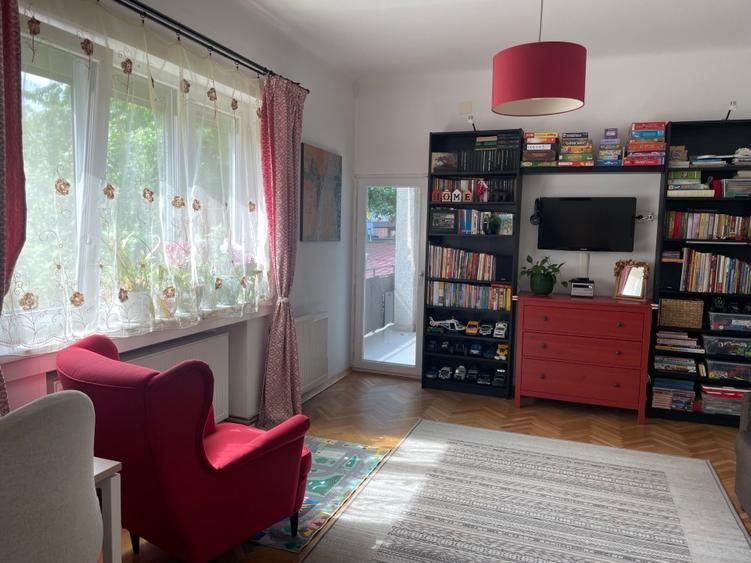 Apartament in vila cu 3 camere, curte proprie si subsol - Andrei Mureșanu - Poză 2