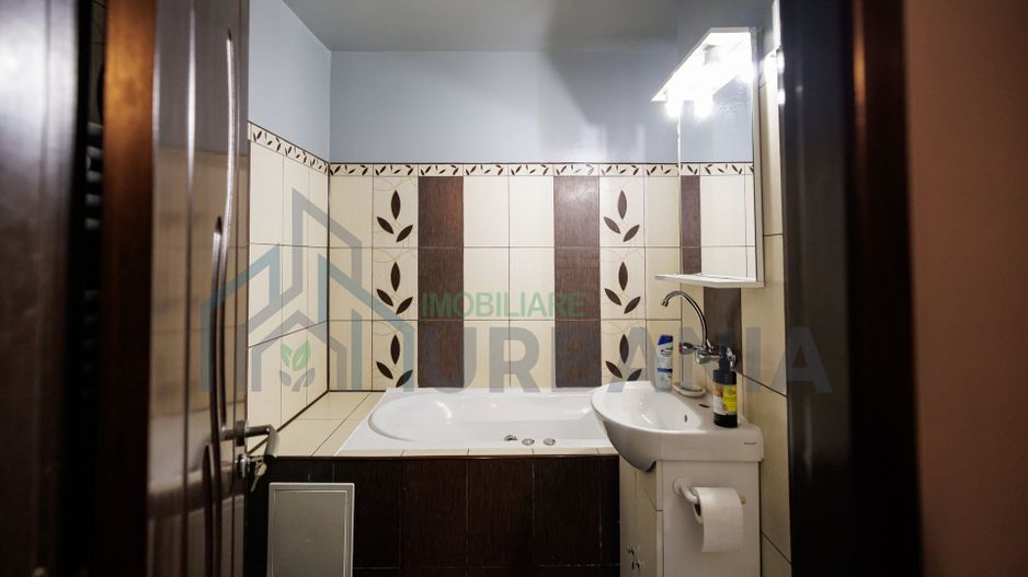 Apartament 2 camere decomandat de inchiriat, etaj 3/4, zona Alexandru cel Bun – mobilat si utilat premium - Poză 6