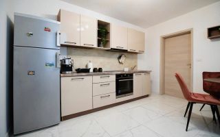 De vânzare apartament 2 camere semidecomandat Centrul Istoric Brasov - Poză 2