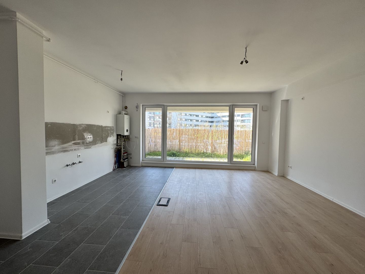 Apartament 4 camere cu Grădină Proprie - Atria Urban Resort - Poză 2