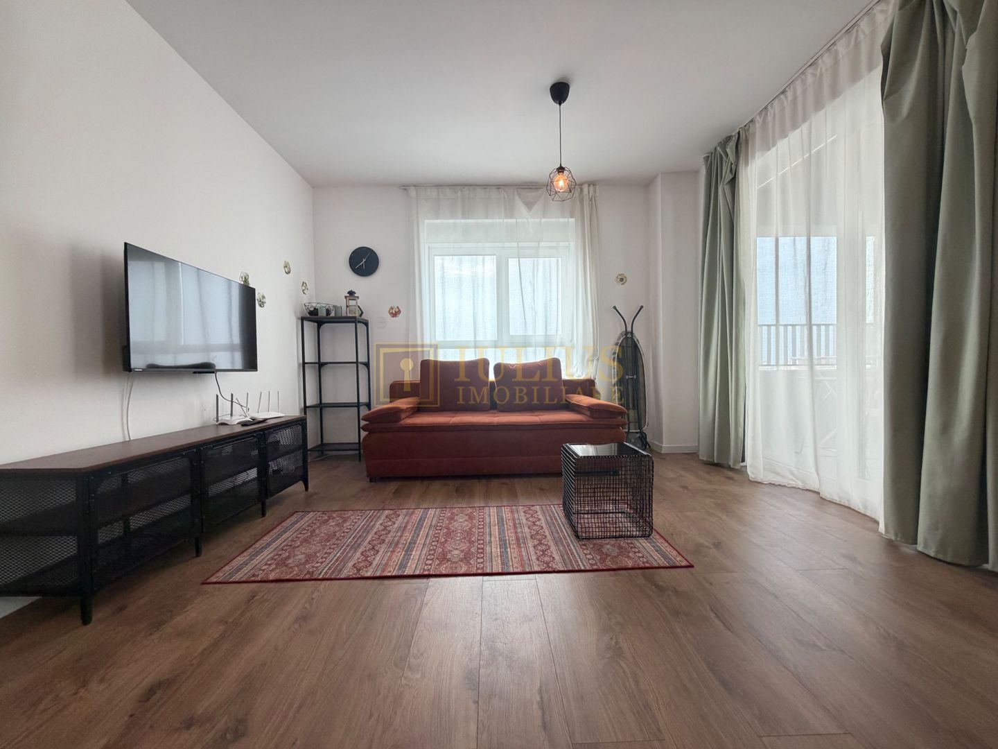City of Mara M11; mobilat modern, contract inclus. - Poză 4